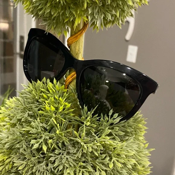 MIU MIU Black Sunglasses - Picture 5 of 12